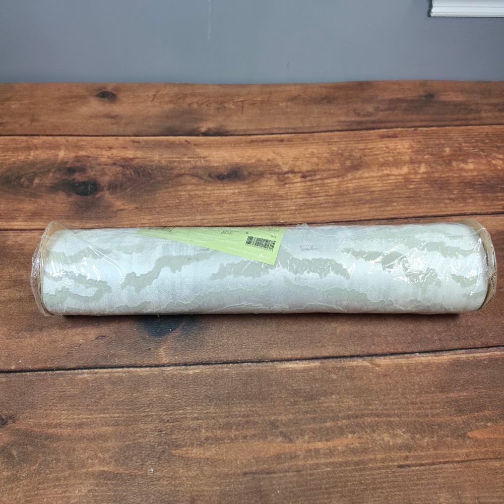 Thibaut Tiger Wallpaper Home 20.5in x 11yds Sage Green New T83063 Animal Print